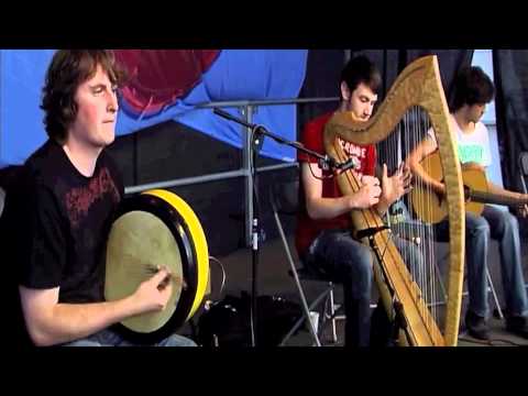 Celtic Irish Harp Band Kavan Donohoe
