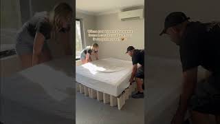 Download lagu Doubters are being put to rest by this cardboard bed - LITERALLY! 🛏️💤 mp3