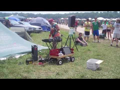 Wacky Bonnaroo camp preformer Ray Bong  2010