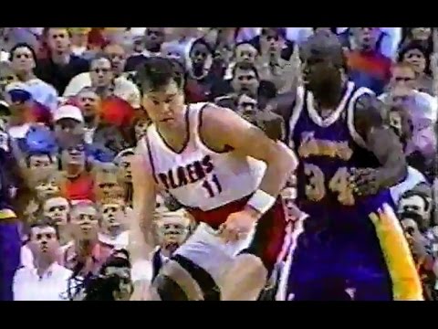Arvydas Sabonis [23pts/10reb] VS Shaquille O'Neal [27pts/8reb] - 1997