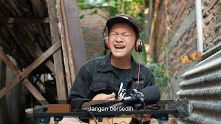 Download lagu ST12   Cinta Tak Harus Memiliki Ukulele Cover By   Alfiano AP} 1 mp3