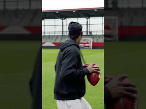 Lamar Jackson Throws DIMES in Germany to Alphonso Davies 🏈🍿 #nfl #shorts