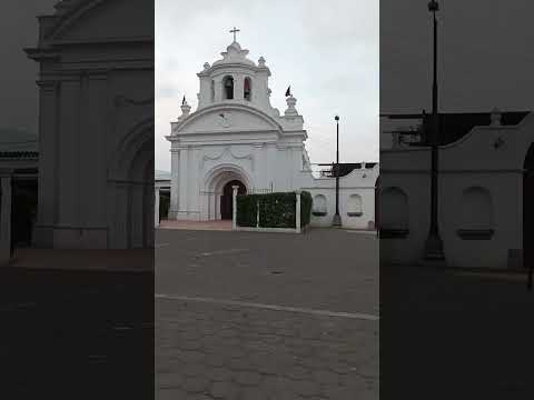 mostrándoles la iglesia y parque de mi bello municipio San Miguel dueñas Sacatepéquez 🥰
