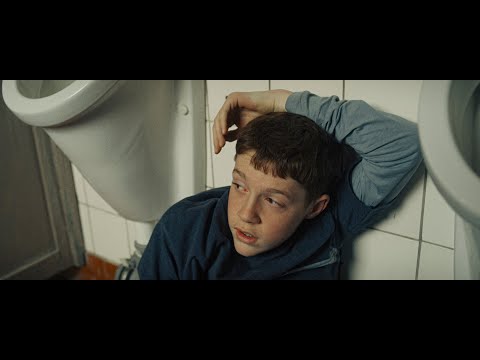 Tráiler Golpear el mundo con el puño [WEB-DL] 2025