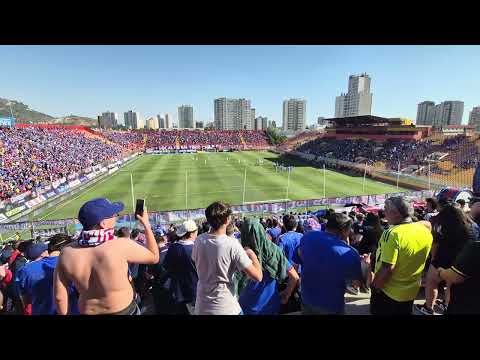 "SALIDA U DE CHILE VS everton - CAMPEONATO NACIONAL 2025" Barra: Los de Abajo &bull; Club: Universidad de Chile - La U