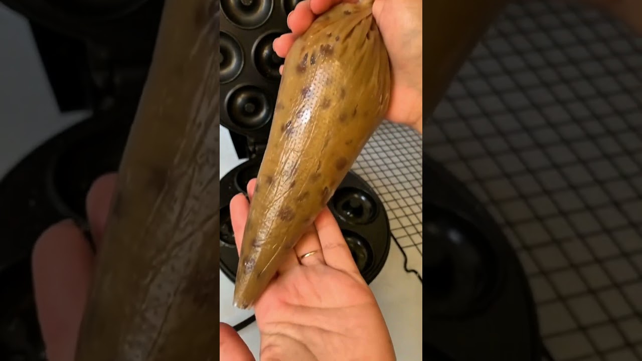 Mini Donitas de chispas de chocolate #donas #chocolate #minidonas #minidonuts #donuts #reposteria