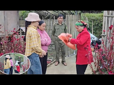 Hang's mother came to the house asking for rice to cook, which made everyone unhappy.