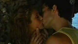 Mía y Miguel - Por besarte