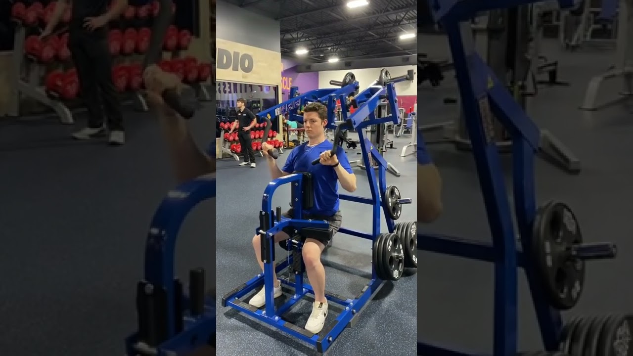 Alternating Iso Hold Isolateral Front Lat Pulldown (Overhand/ Plate Loaded )