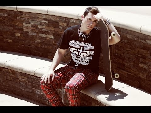 AVENUE 52 "Simple Girl" (Official Lyric Video)