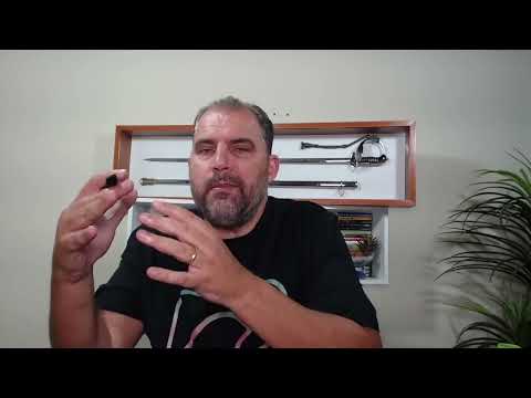 Português UFPR PC PR 2021 Investigador e Papiloscopista Questão 15 Sistema de Questões