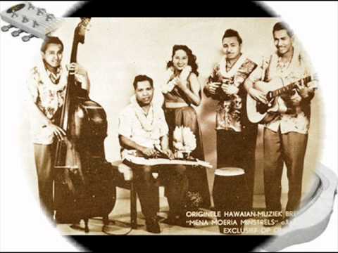 Rudi Wairata & Mena Moeria Minstrels - Tickling the strings!!