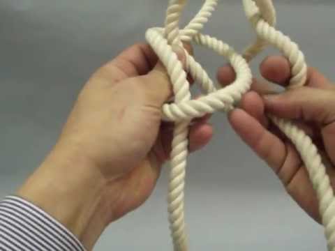 How to Tie a Decorative Knot (Agemaki Knot)