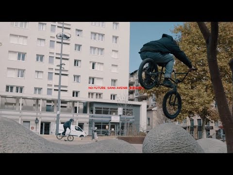 MArieJADE - NO FUTURE - KEVIN KALKOFF, ARNAUD WOLFF, NICOLAS TERREZ, TOMMY LAUQUE