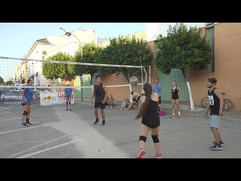 El Torneo 3x3 de Voley acoge a 40 equipos de toda la provincia