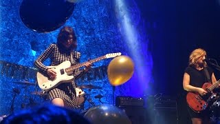 Sleater-Kinney - Dance Song &#39;97 – Live in San Francisco