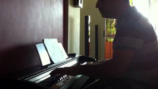 A medio paso de tu amor (F.Paez)