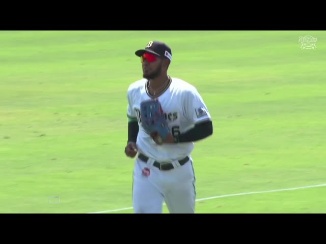 【ファーム】バファローズ・オリバレス 見事な送球で3塁を狙ったランナーをアウトにする!! 2025年7月30日 オリックス・バファローズ 対 広島東洋カープ