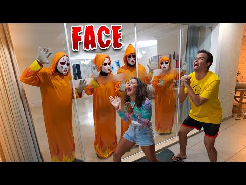 OS FACES NÃO DEIXARAM A GENTE ENTRAR NA MANSÃO! - MUITO MEDO!
