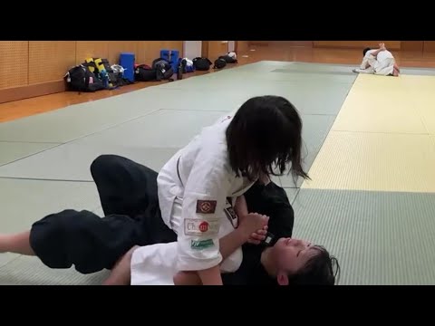 女子柔術スパーリング１