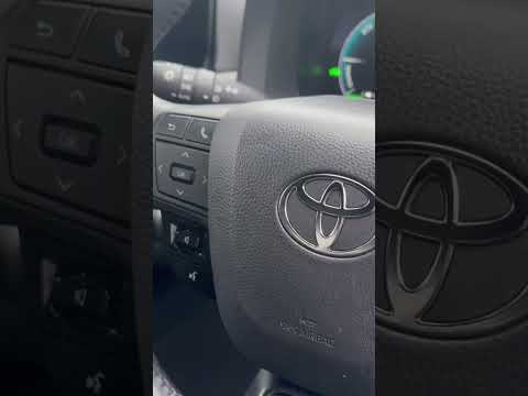 Toyota C-HR 1.8 Hybrid Sport 5dr - Image 2