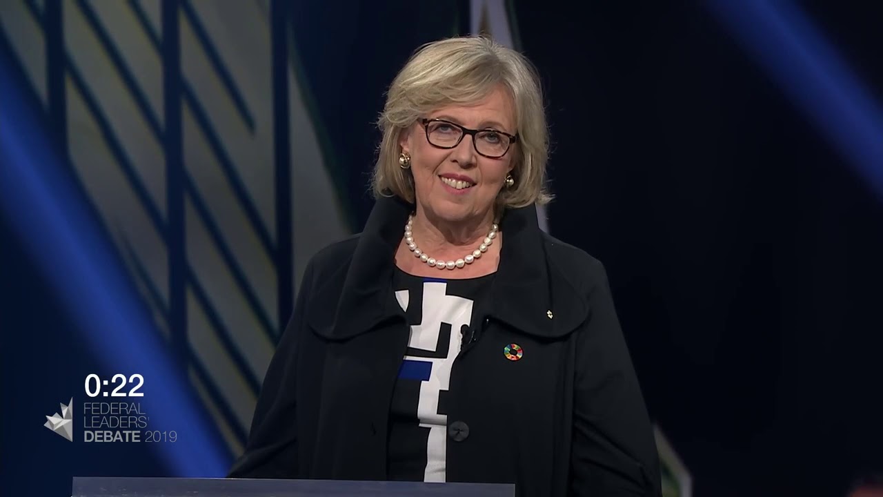 Elizabeth May answers a question about income inequality and affordability