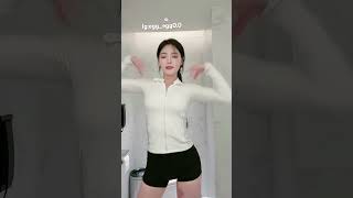 上車嗎？ #egg #dance #eggdance #trending #蓁蛋 #美女 #熱門 #trend #大學生 #cute #reels #ootd