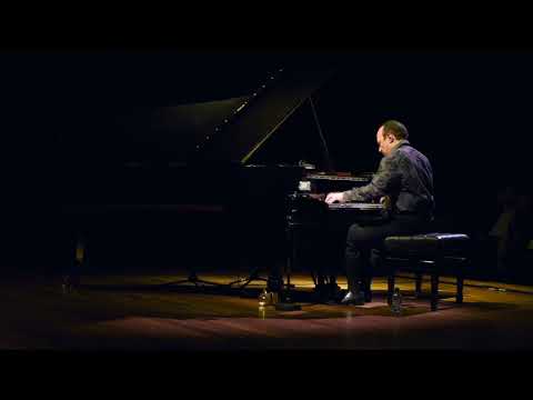 ISLAND BEAT - MICHEL CAMILO from LIVE IN LONDON album