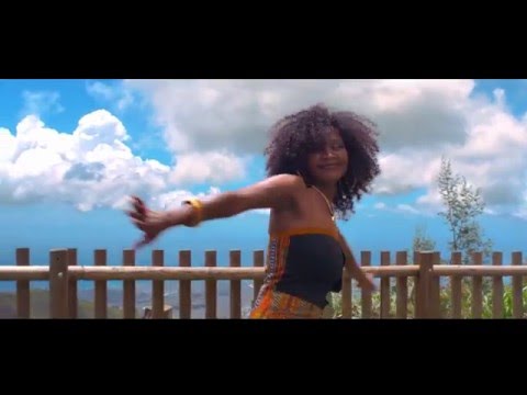 EMMANUELLE IVARA - Adiboulboul ( Clip Officiel ) 4K