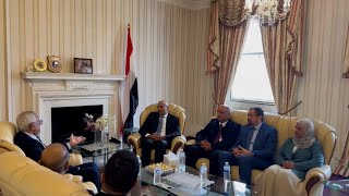 طارق صالح يزور سفارة اليمن في لندن ويعقد جلسة نقاشية مع طاقمها