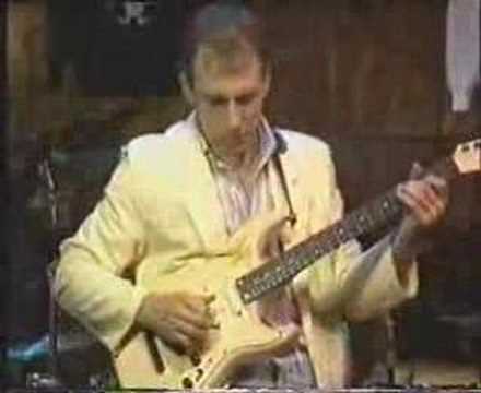 Larry Carlton - Last NIte (live from Last Nite album)