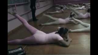 preview picture of video 'M1 Ballet Cecutec Grupo 5 clase abierta'