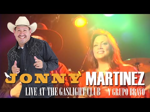 Una Eternidad ~ Jonny Martinez y Rebecca Valadez Live at The Gaslight Club