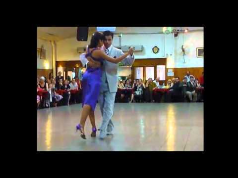 MUJERES FEAS  -  E. Rodriguez - A. Moreno  (Montaje) letra: Emilio El Moro. Foxtrot