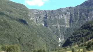 preview picture of video 'Waterfalls of Elvadalen, Ullensvang, Hordaland, Norway'