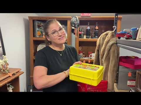 Travel Video to my sisters. We thrift a ton & have a blast!!