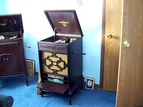 Viva-tonal phonograph - Sunday - Columbia 793-D