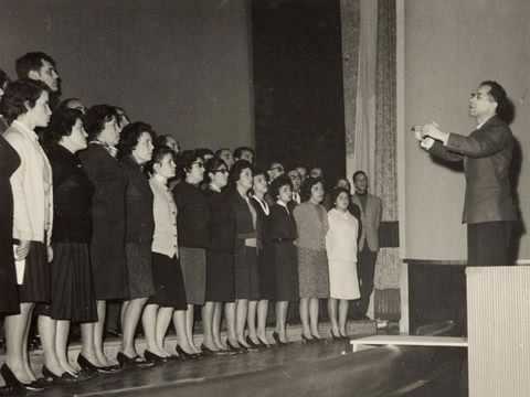 Fernando Lopes Graça - Acordai (interpretação por Lisboa Cantat)