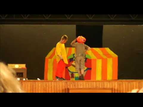 download lagu mp3 mp4 Minus Circus, download lagu Minus Circus gratis, unduh video klip Minus Circus