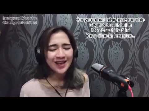 Istri Setia - Cover by Fanny Sabila (with lirik)