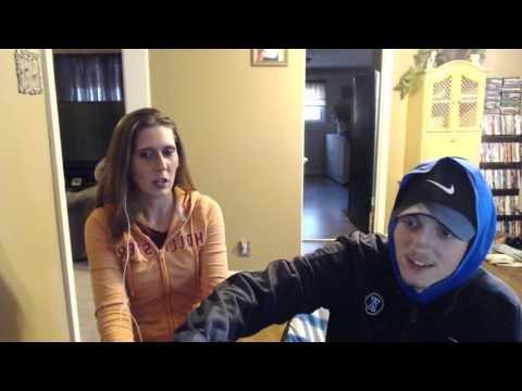 MOM REACTS TO XXXTENTACION (UPSET)