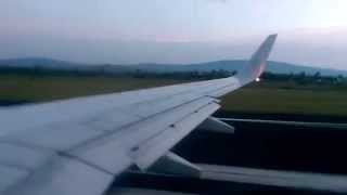 preview picture of video 'Aeromexico 737-800 Take Off From Guadalajara'