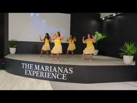 Dança Tradicional Chamorro na DFS Galleria em Saipan