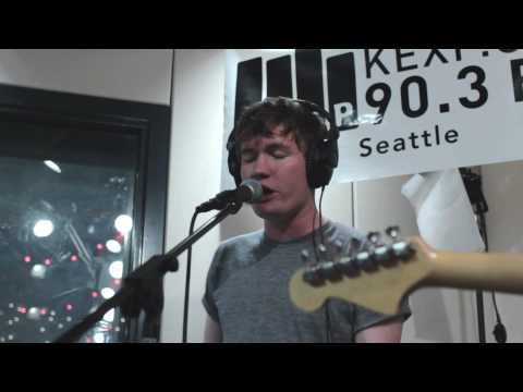 Videoclip de Letters From Me To Charlotte (RSVP) — Los Campesinos!