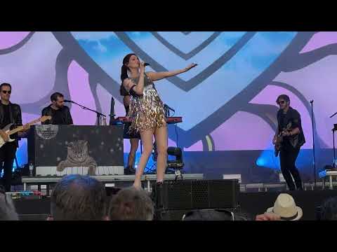Sophie Ellis-Baxtor - Groovejet (If This Ain't Love - Spiller) (LIVE @ Spoorpark Tilburg 28.06.2025)