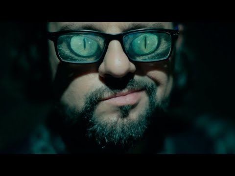 Лисицата & Котараците - Devil Sent Me