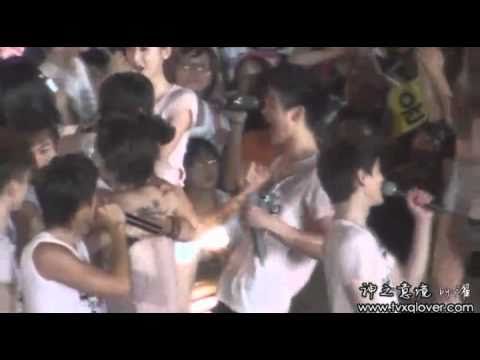 [FANCAM] 100911 Yuri&ChangMin@SM Town shanghai Concert 2010