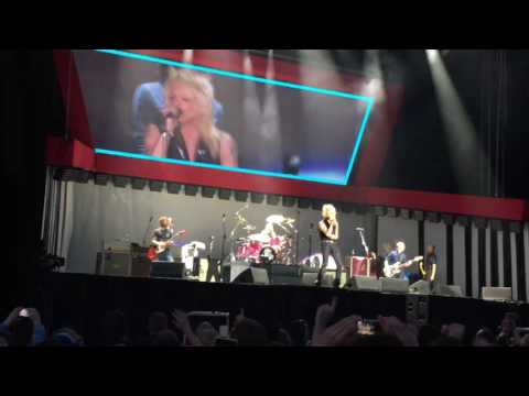 Foo Fighters feat Michael Monroe - Let There Be Rock (Hellsinki 19.6.2017) 4K