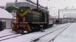 preview picture of video 'Тепловоз ТЭМ2-6070 маневрирует на станции Саранск'