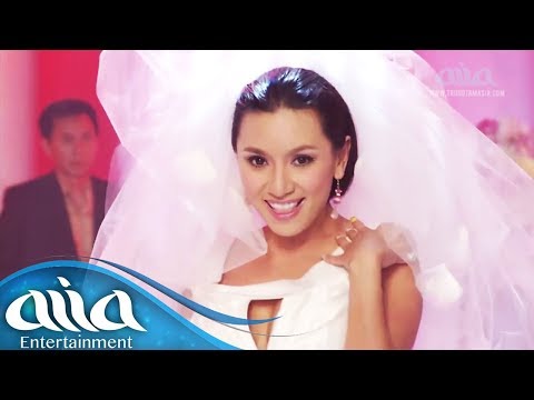 Thể hiện bởi Y Phụng
